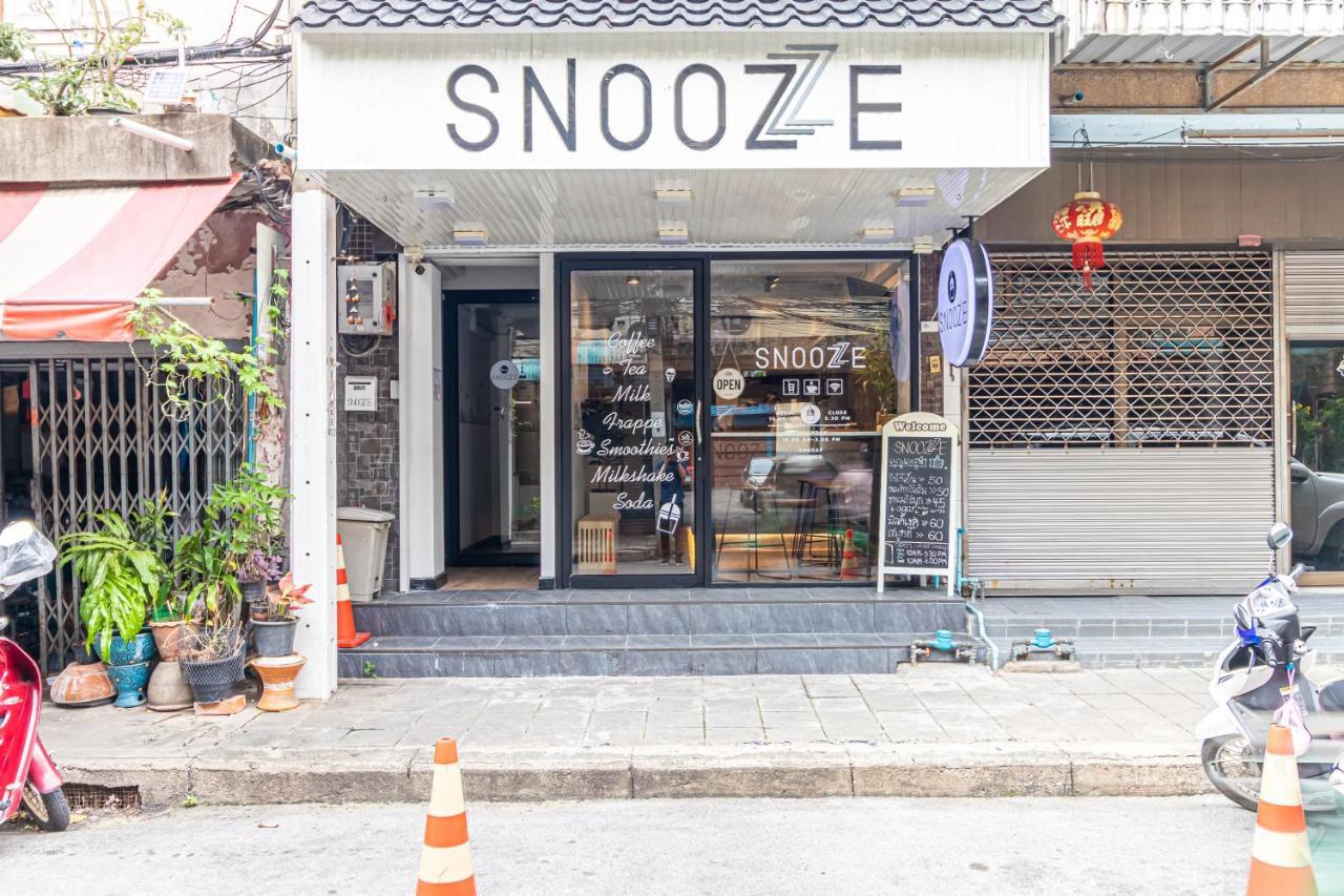 Snoozzze Hostel ใกล้รถไฟฟ้า ย่านบางรัก (Adults Only) バンコク都 エクステリア 写真